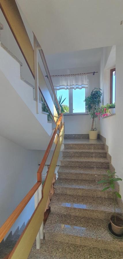Garni Stanger Hotel Ловран Екстериор снимка